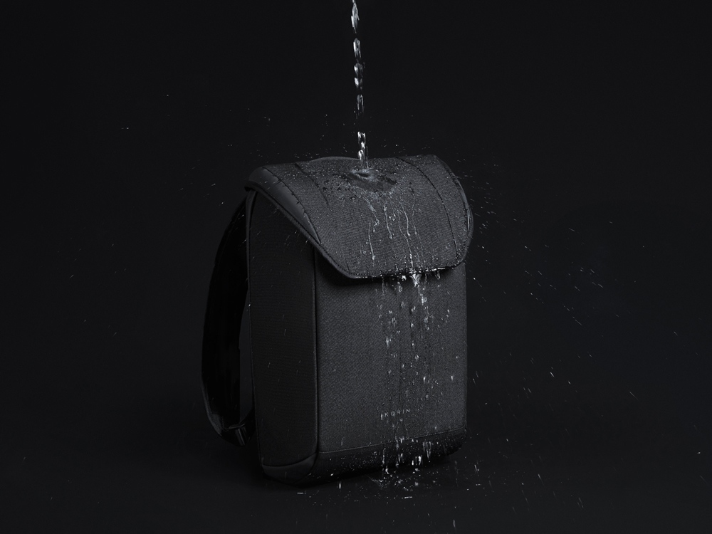 Водостойкий антикражный рюкзак Clickpack для ноутбука 15.6"