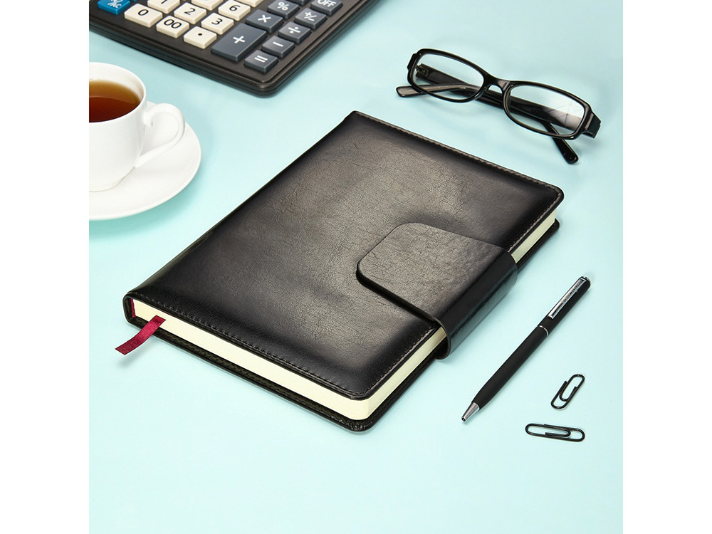 Ежедневник А5 недатированный Prestige, черный