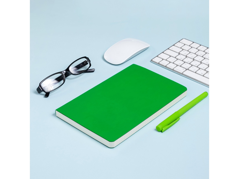 Ежедневник А5 недатированный Megapolis Velvet Flex, зеленый флуор