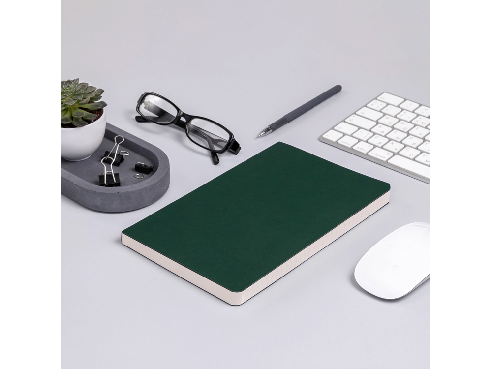 Ежедневник А5 недатированный Megapolis Velvet Flex, темно-зеленый