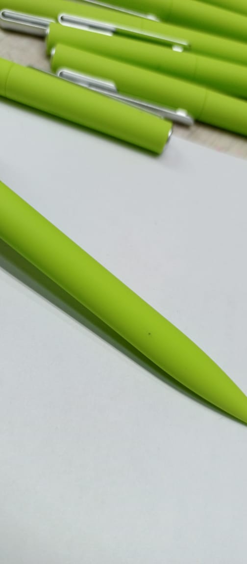 Ручка пластиковая шариковая Bon soft-touch