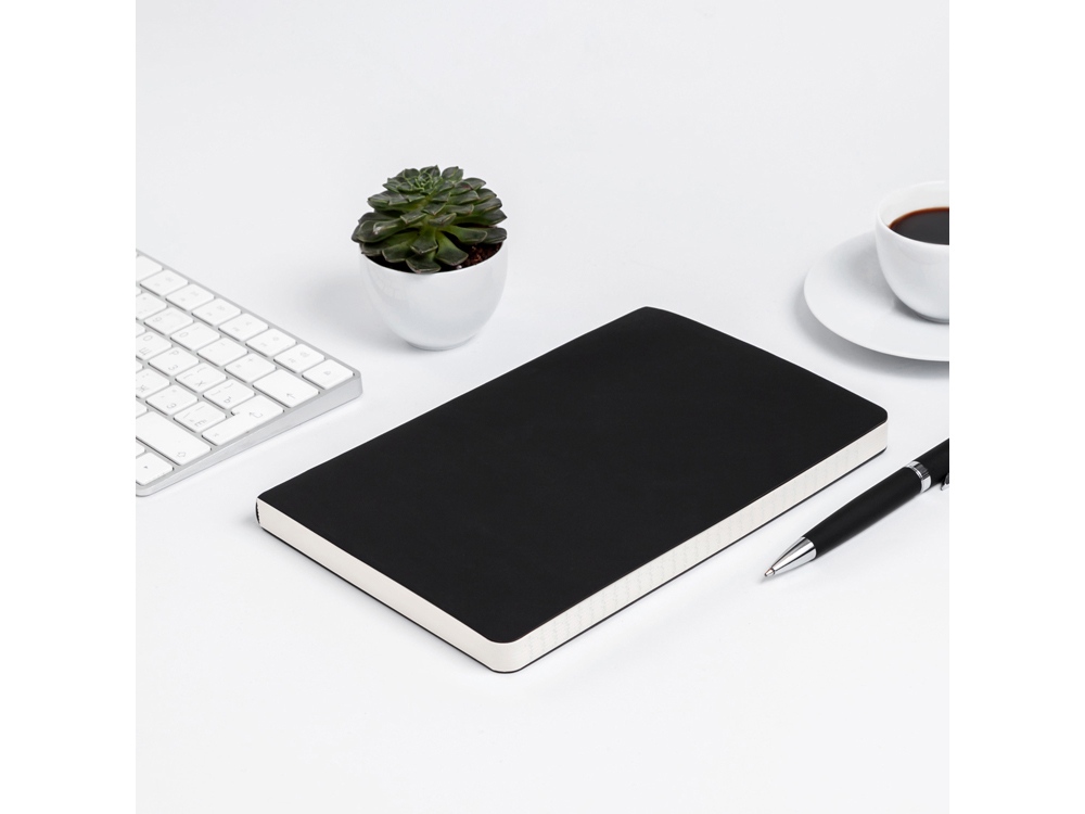 Ежедневник А5 недатированный Megapolis Velvet Flex, черный