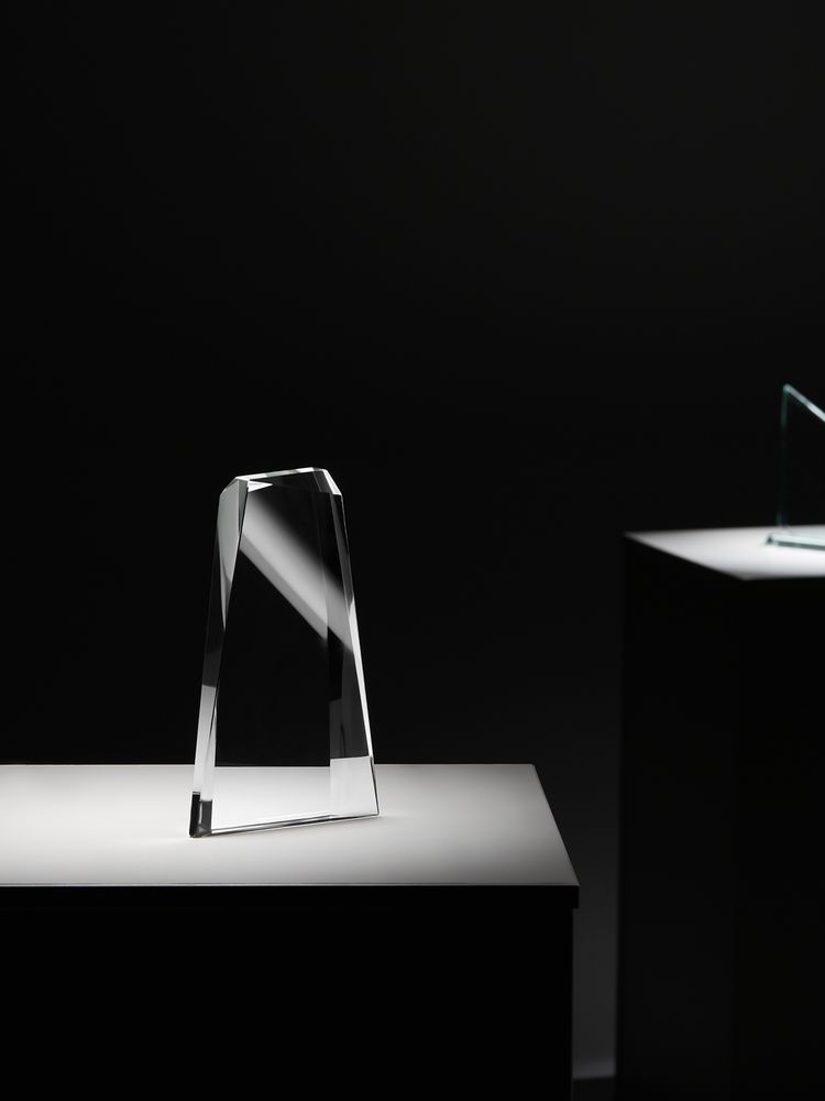 Стела Eminence, большая, в подарочной коробке