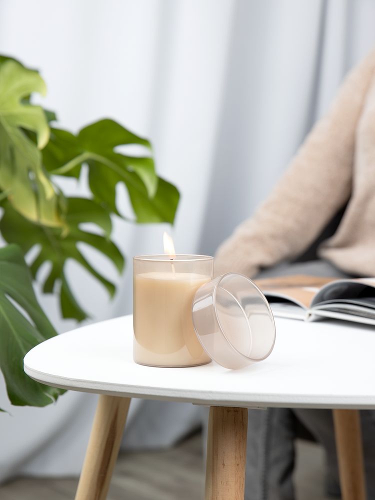 Ароматическая свеча Flikka, сосна и кипарис, бежевая