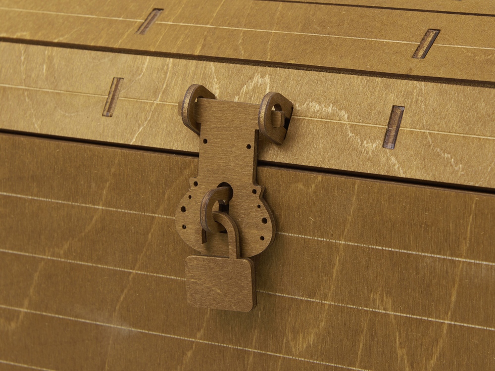 Подарочный набор: кукла фарфоровая, крем-мед, красный