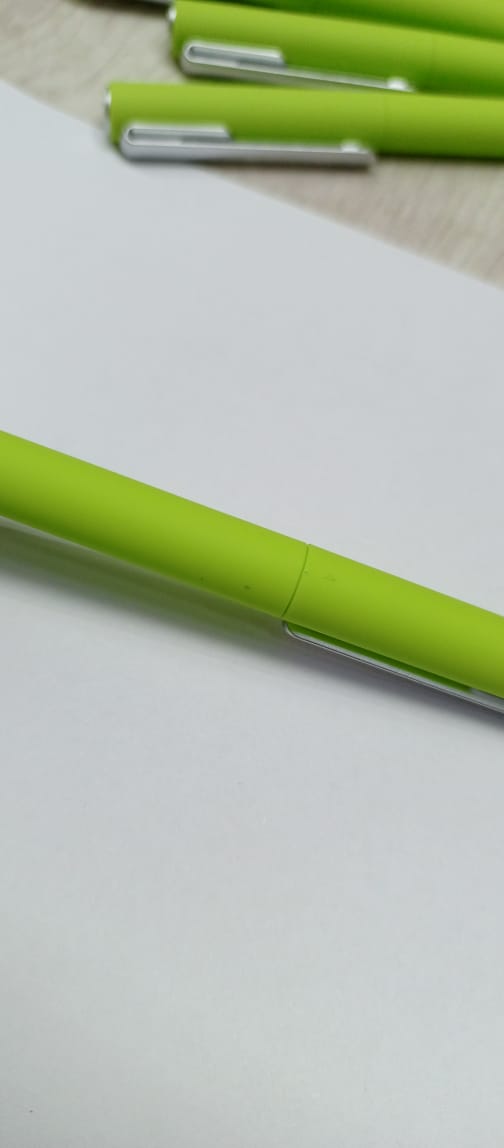 Ручка пластиковая шариковая Bon soft-touch